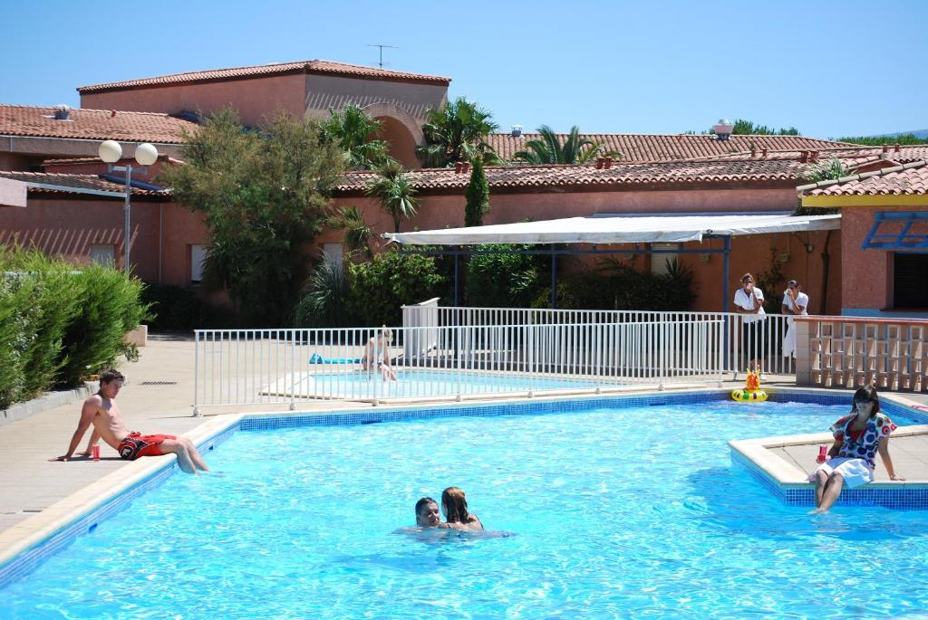 Lagrange Grand Bleu Vacances - Residence Les Jardins De Neptune Saint-Cyprien Kültér fotó